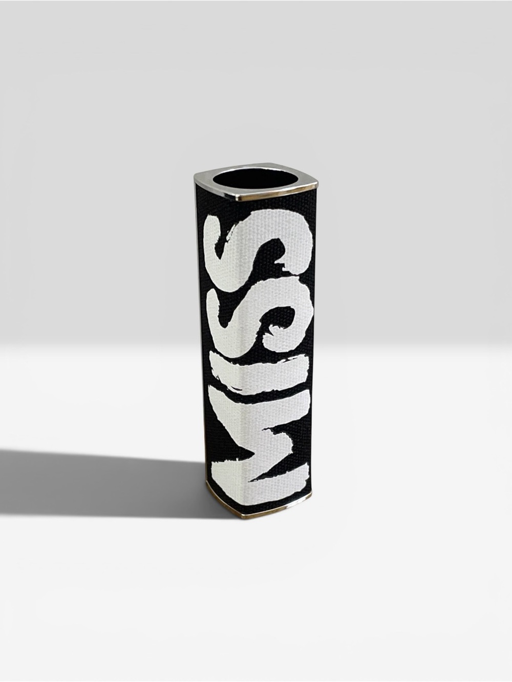 ✨ NIB Limited Edition Dior Addict Lipstick Case - Bold Black Graffiti ✨ - Picture 3 of 7